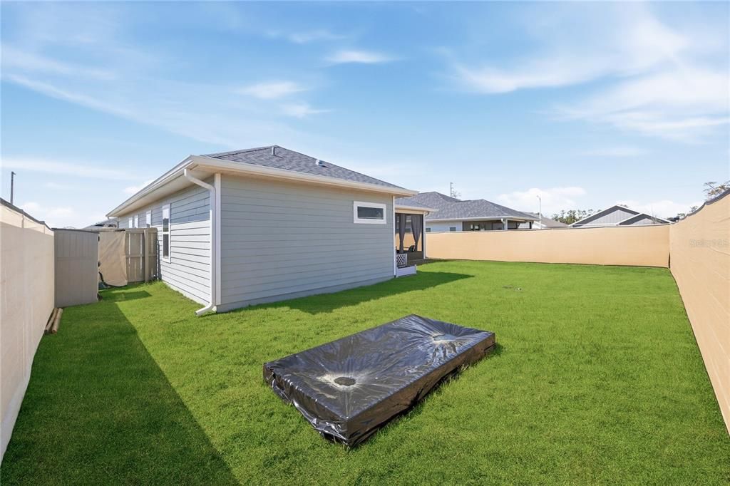 Activo con contrato: $410,000 (3 camas, 2 baños, 1695 Pies cuadrados)