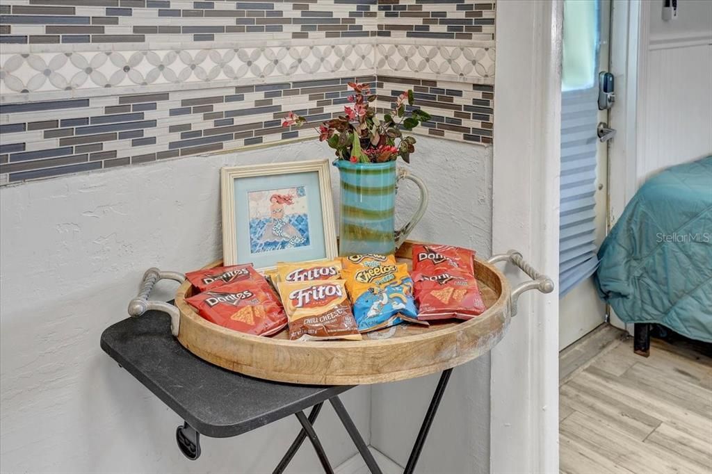 На продажу: $1,088,000 (3 спален, 0 ванн, 1949 Квадратных фут)