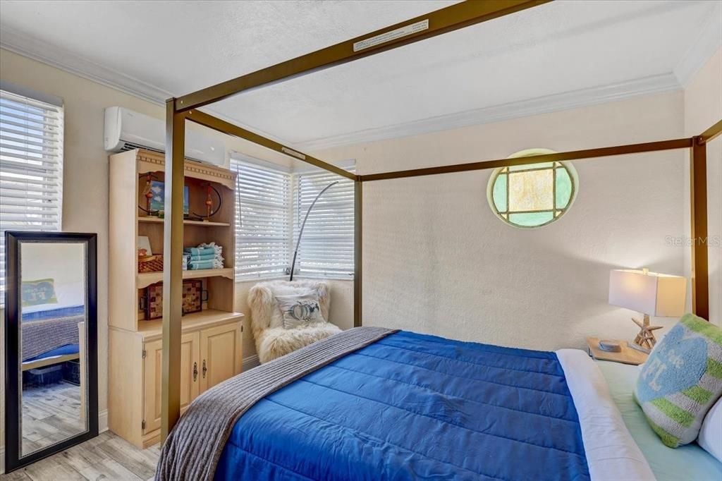 На продажу: $1,088,000 (3 спален, 0 ванн, 1949 Квадратных фут)