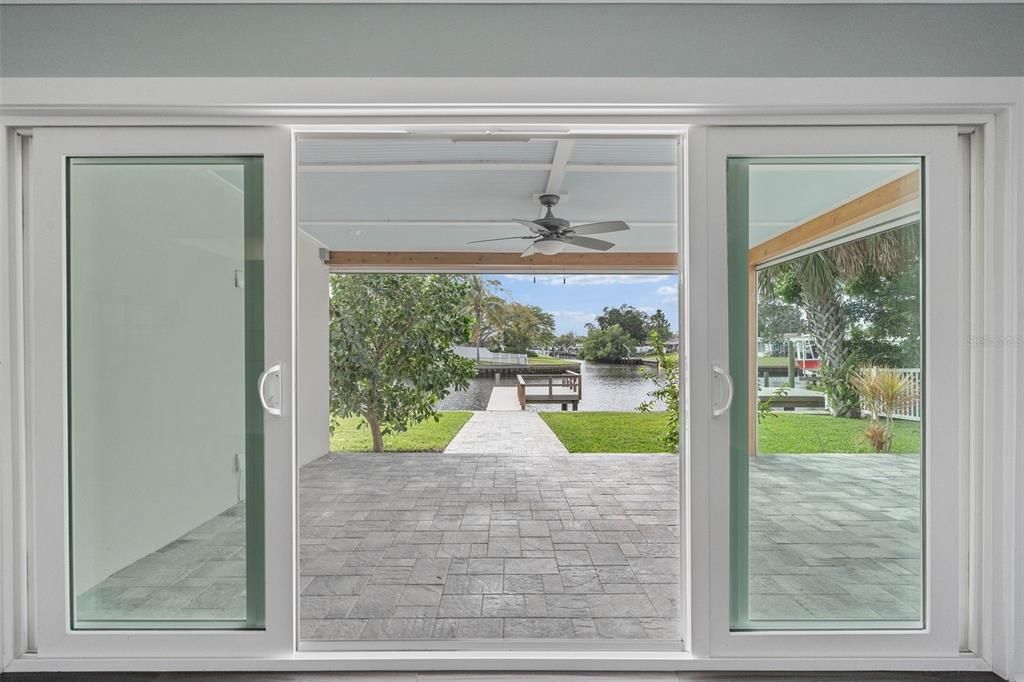 En Venta: $889,000 (4 camas, 2 baños, 1860 Pies cuadrados)