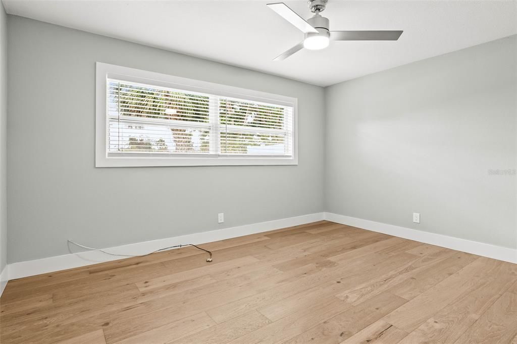 En Venta: $889,000 (4 camas, 2 baños, 1860 Pies cuadrados)