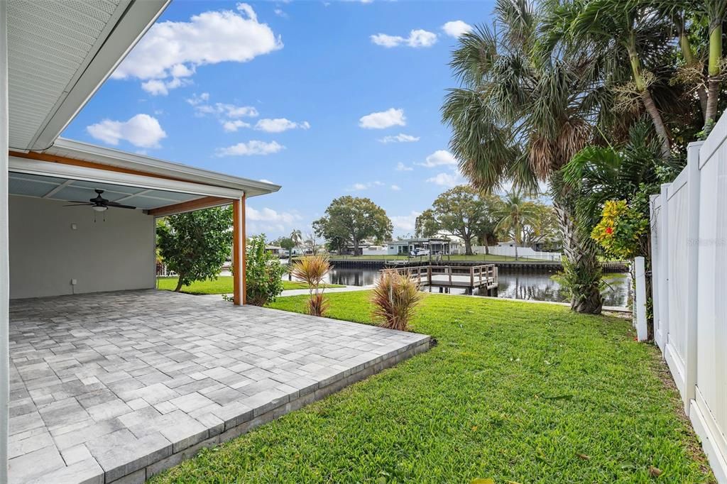 En Venta: $889,000 (4 camas, 2 baños, 1860 Pies cuadrados)