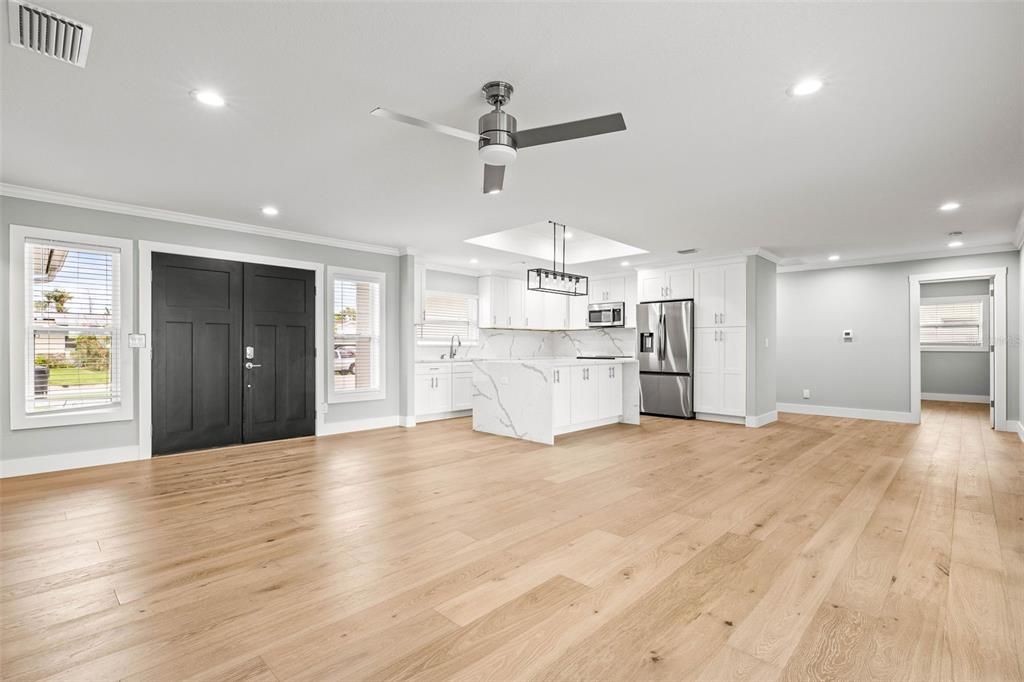 En Venta: $889,000 (4 camas, 2 baños, 1860 Pies cuadrados)
