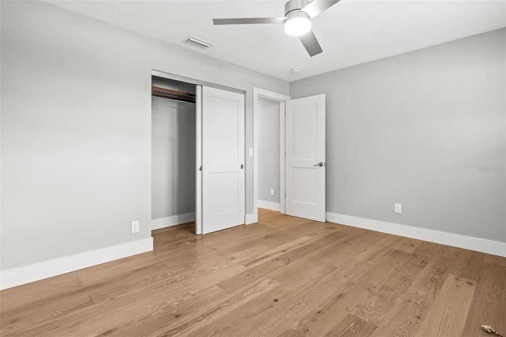 En Venta: $889,000 (4 camas, 2 baños, 1860 Pies cuadrados)