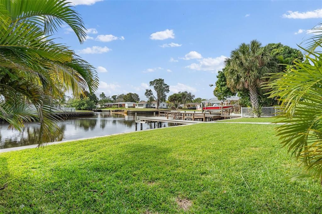 En Venta: $889,000 (4 camas, 2 baños, 1860 Pies cuadrados)