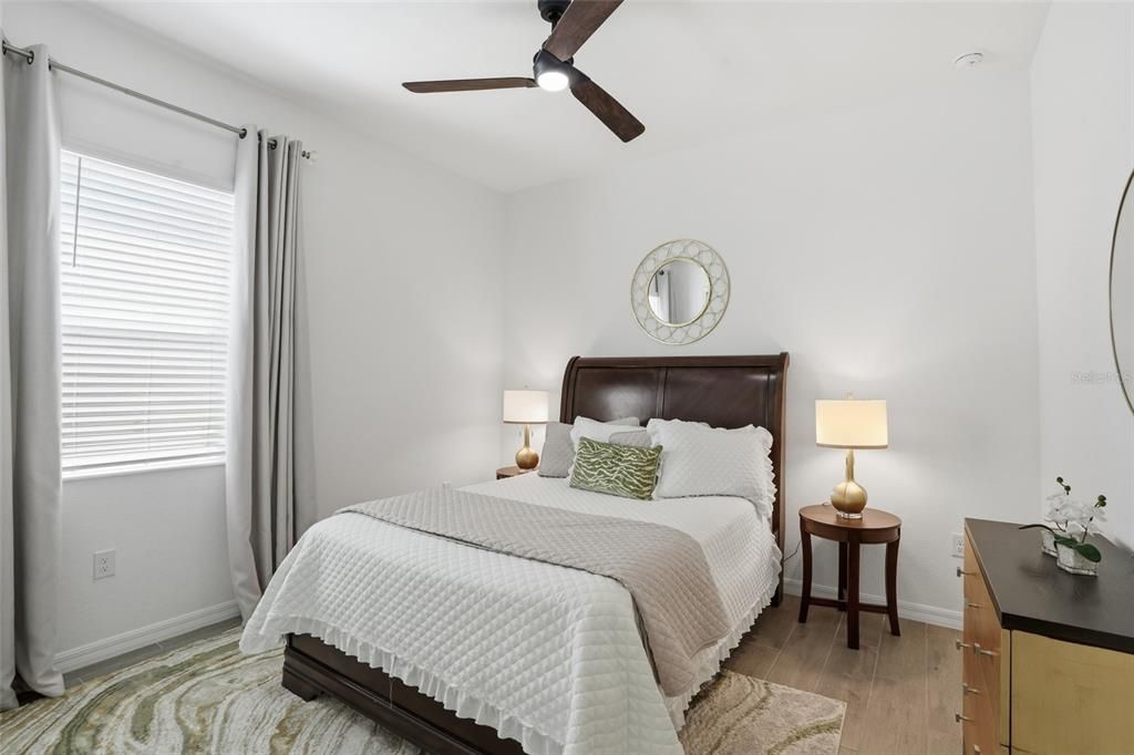 Activo con contrato: $599,000 (3 camas, 2 baños, 2046 Pies cuadrados)