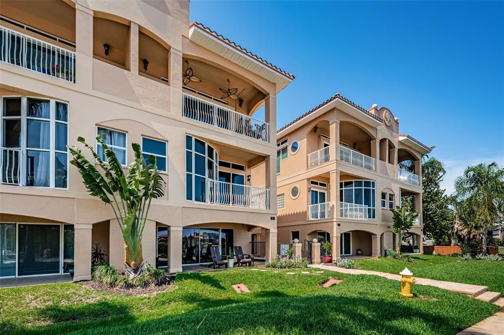 For Sale: $1,495,000 (3 beds, 3 baths, 3080 Square Feet)