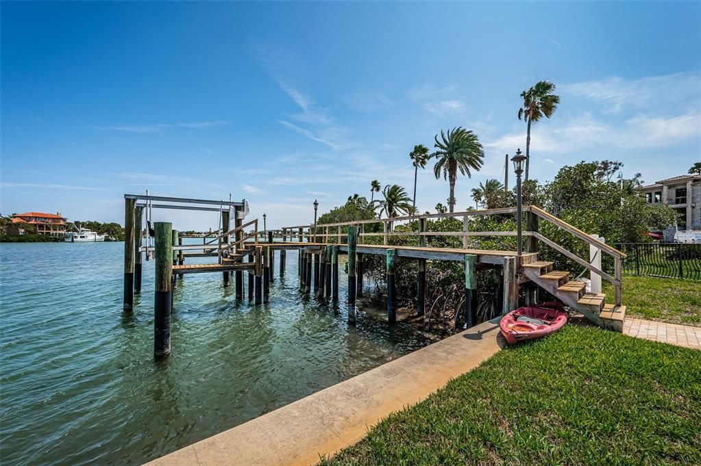 For Sale: $1,495,000 (3 beds, 3 baths, 3080 Square Feet)