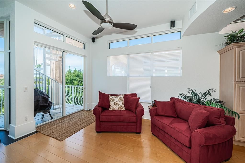 For Sale: $1,495,000 (3 beds, 3 baths, 3080 Square Feet)