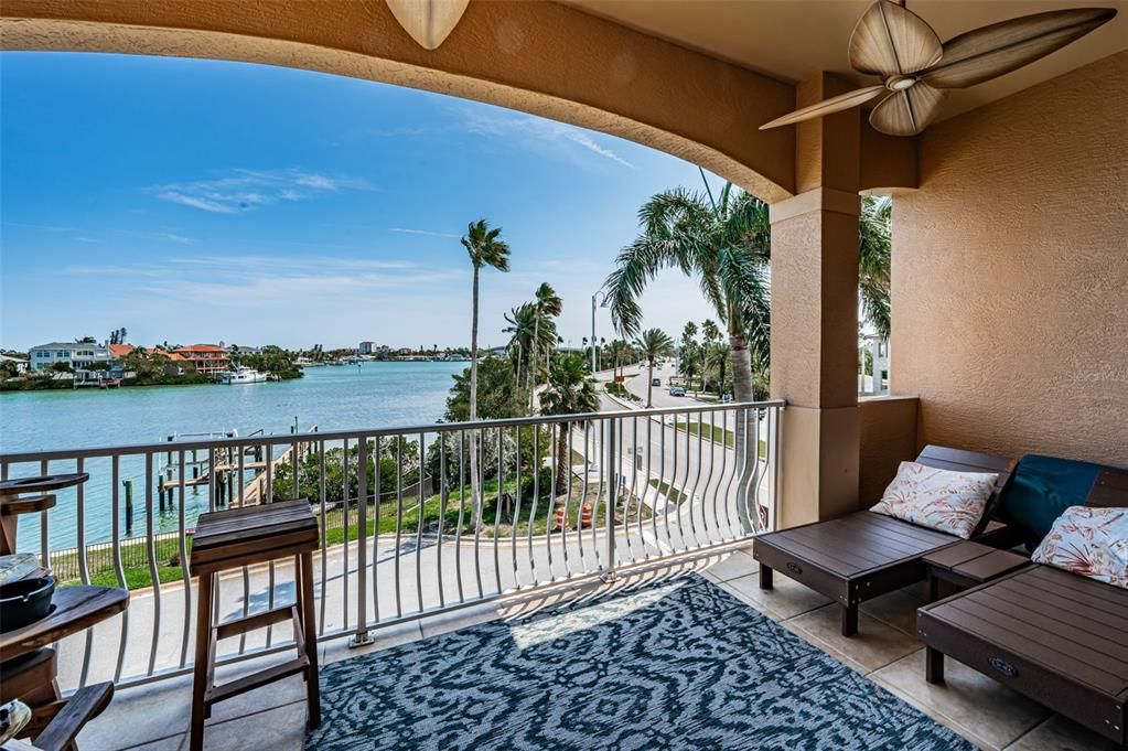 For Sale: $1,495,000 (3 beds, 3 baths, 3080 Square Feet)