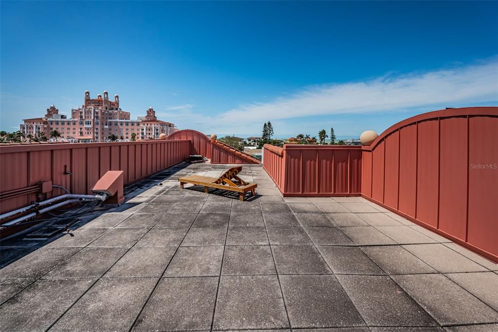 For Sale: $1,495,000 (3 beds, 3 baths, 3080 Square Feet)