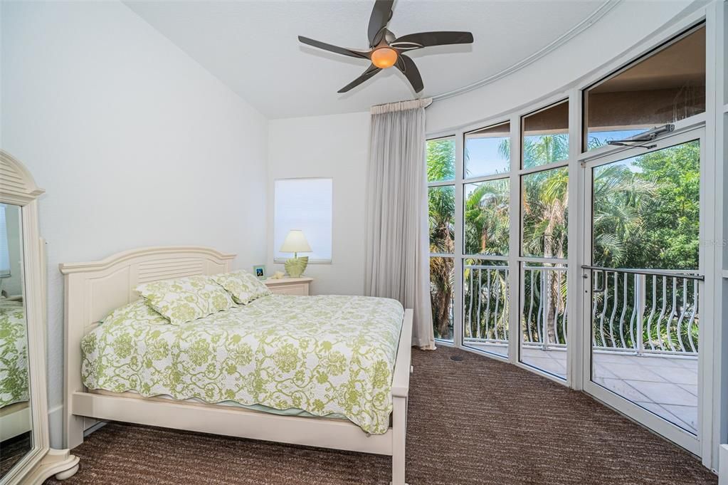 For Sale: $1,495,000 (3 beds, 3 baths, 3080 Square Feet)