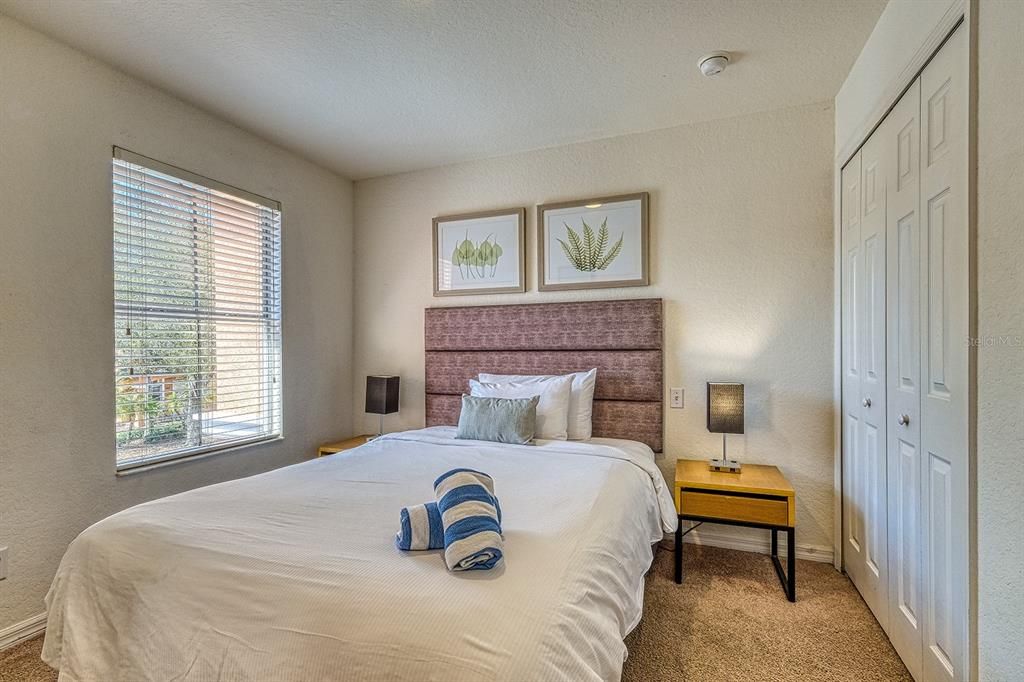 For Sale: $350,000 (4 beds, 3 baths, 1440 Square Feet)