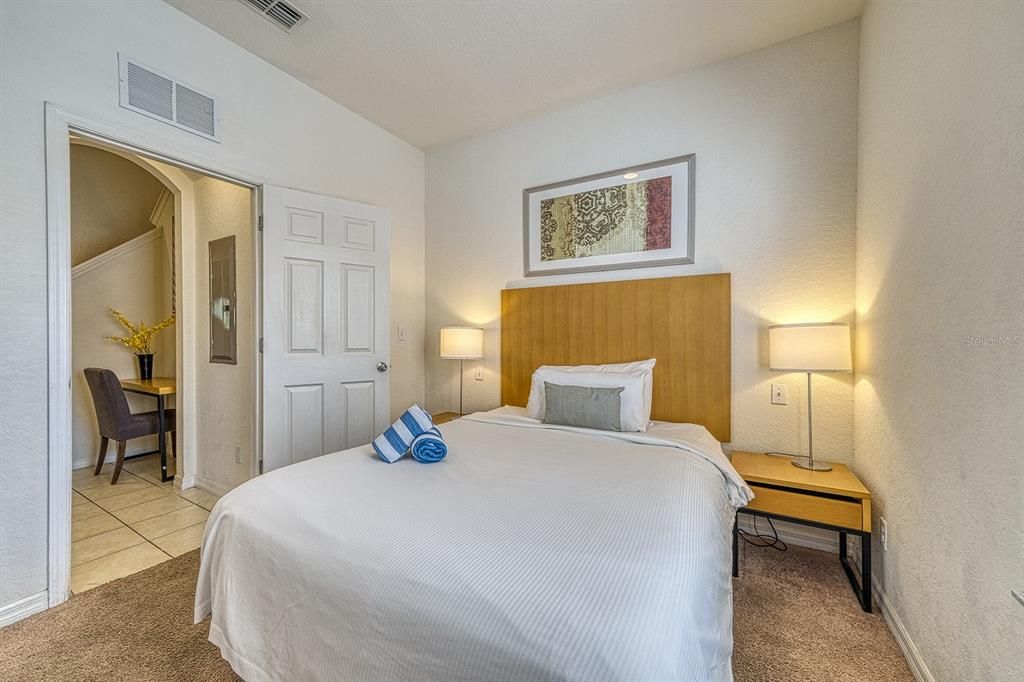 For Sale: $350,000 (4 beds, 3 baths, 1440 Square Feet)