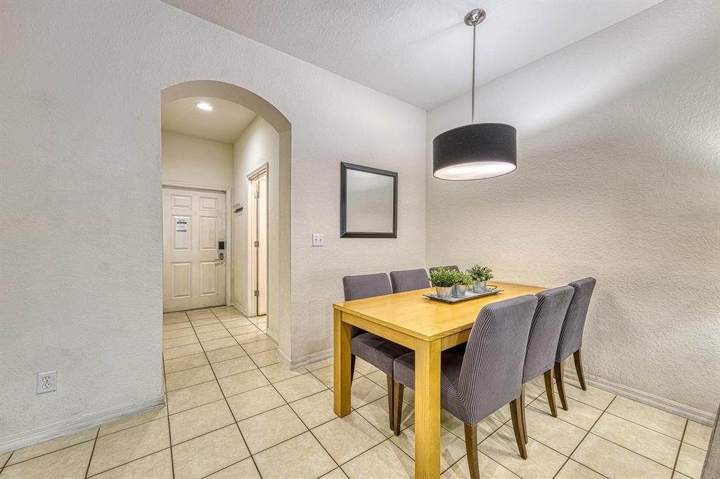 For Sale: $350,000 (4 beds, 3 baths, 1440 Square Feet)
