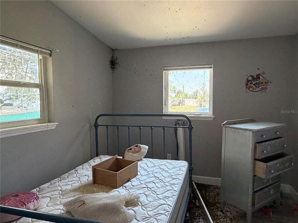 En Venta: $140,000 (4 camas, 2 baños, 1432 Pies cuadrados)