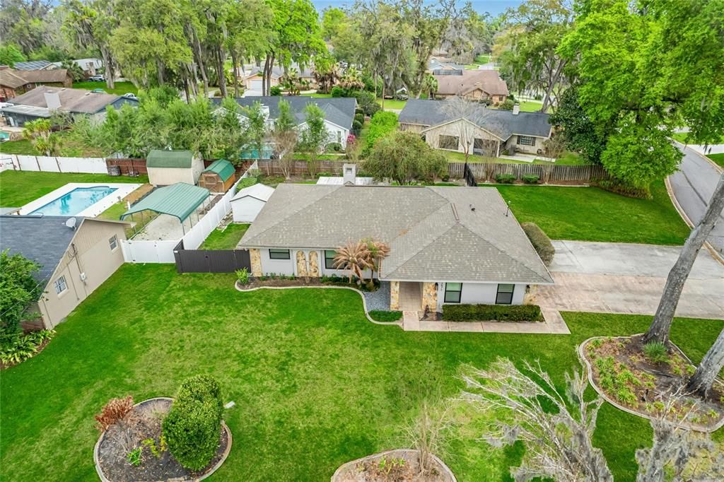 На продажу: $369,900 (3 спален, 2 ванн, 2082 Квадратных фут)