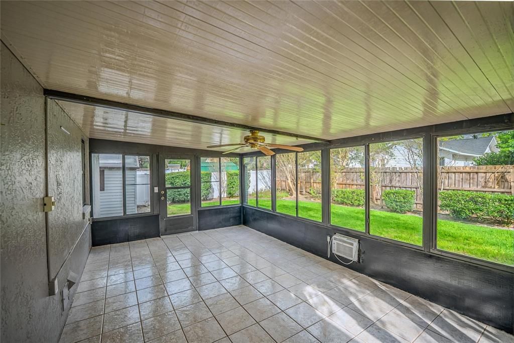 На продажу: $369,900 (3 спален, 2 ванн, 2082 Квадратных фут)