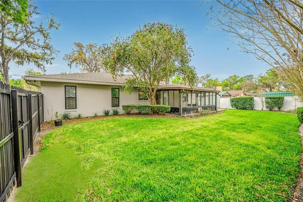 На продажу: $369,900 (3 спален, 2 ванн, 2082 Квадратных фут)