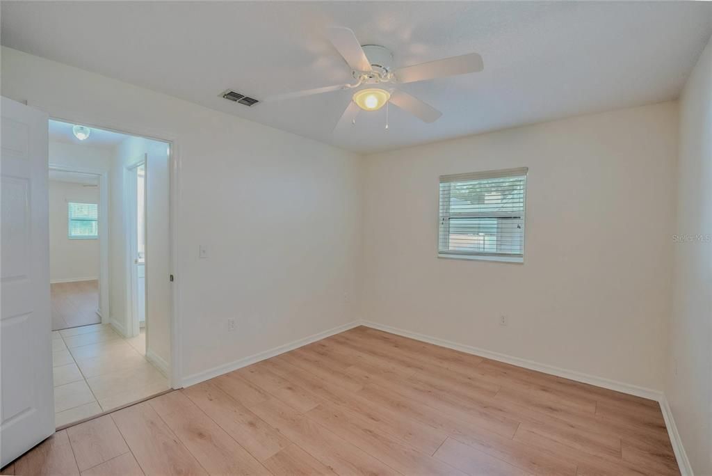 На продажу: $369,900 (3 спален, 2 ванн, 2082 Квадратных фут)