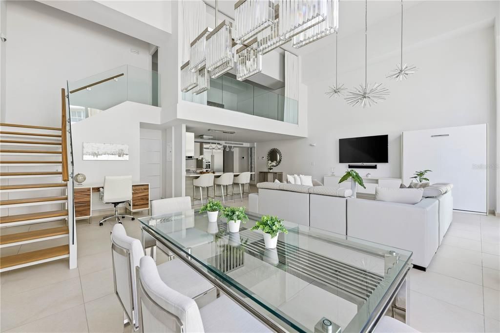 For Sale: $1,300,000 (1 beds, 2 baths, 1700 Square Feet)