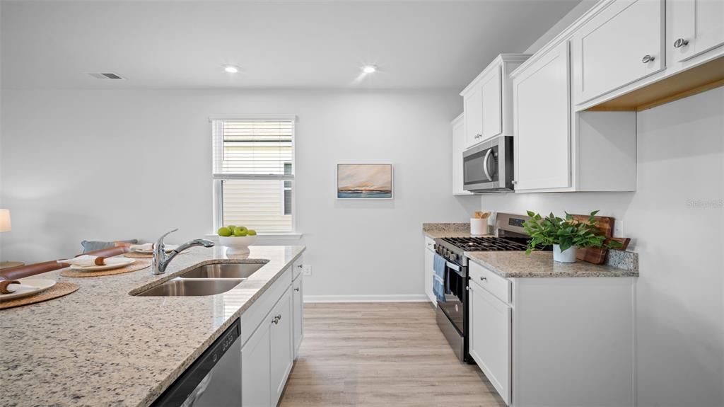 Active With Contract: $257,965 (3 beds, 2 baths, 1223 Square Feet)