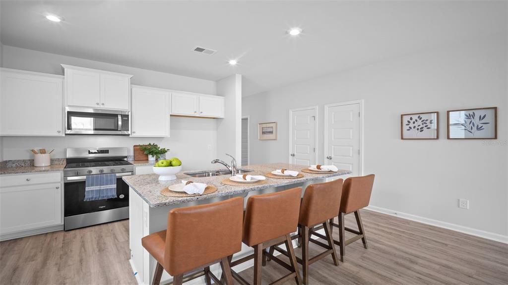 Active With Contract: $257,965 (3 beds, 2 baths, 1223 Square Feet)