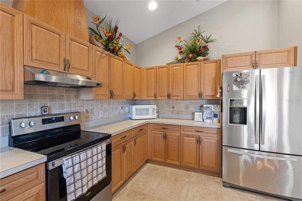 En Venta: $675,000 (4 camas, 3 baños, 2815 Pies cuadrados)
