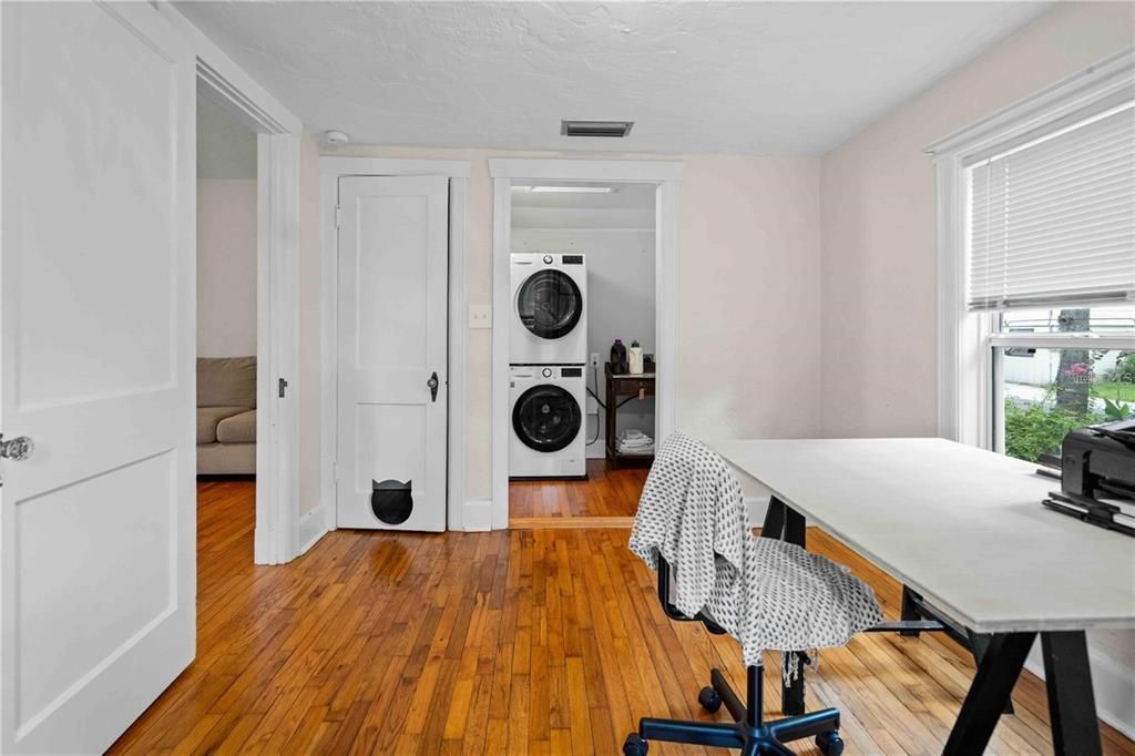 Activo con contrato: $360,000 (4 camas, 2 baños, 1210 Pies cuadrados)