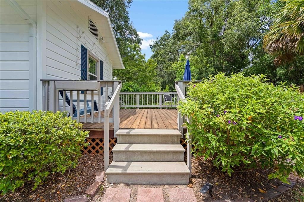 Activo con contrato: $360,000 (4 camas, 2 baños, 1210 Pies cuadrados)