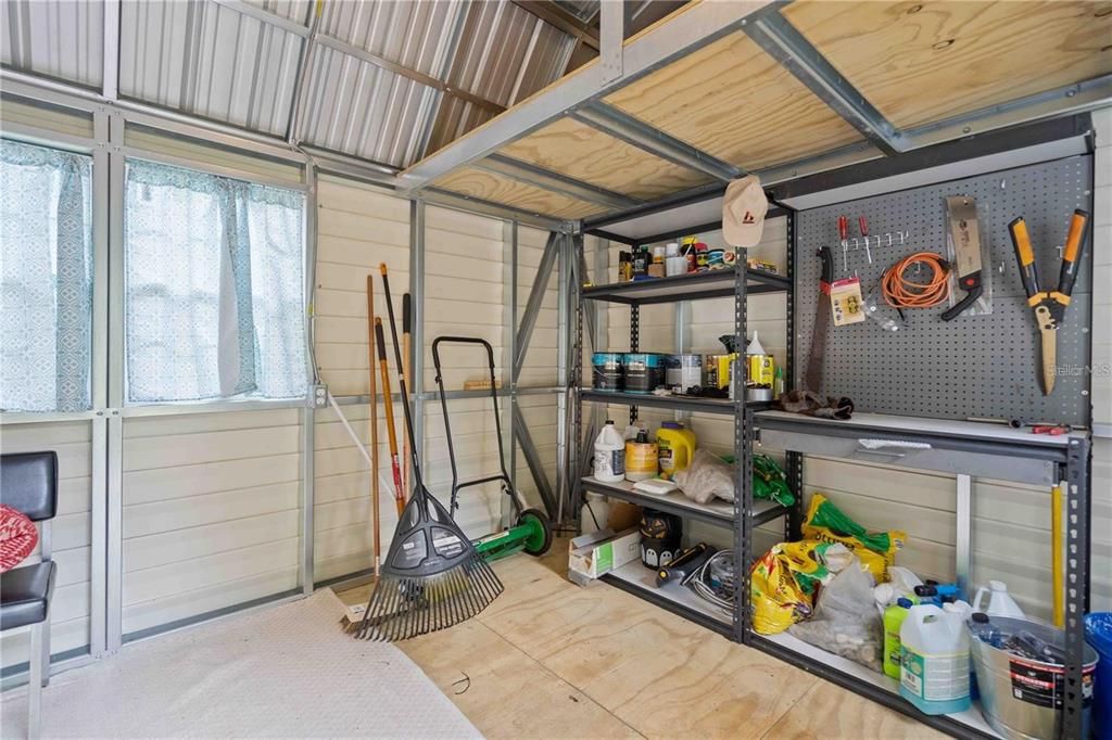 Activo con contrato: $360,000 (4 camas, 2 baños, 1210 Pies cuadrados)