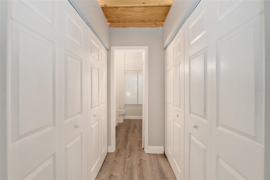 合同活跃: $275,000 (3 贝兹, 2 浴室, 1683 平方英尺)