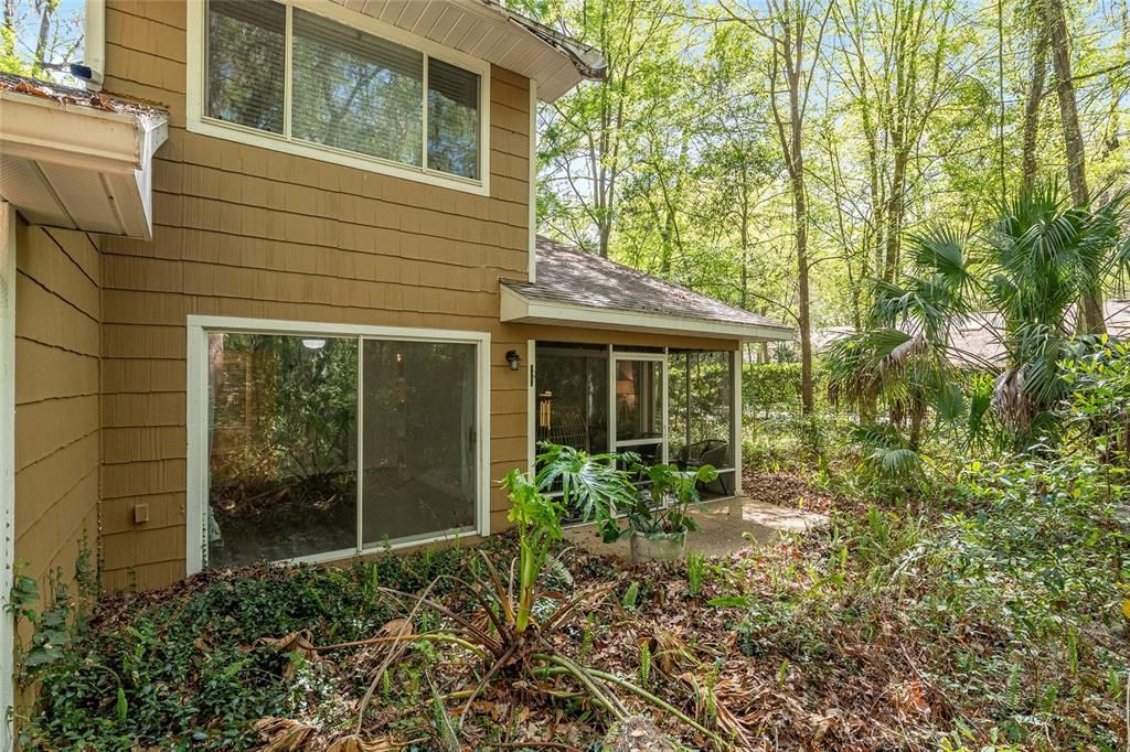 合同活跃: $275,000 (3 贝兹, 2 浴室, 1683 平方英尺)