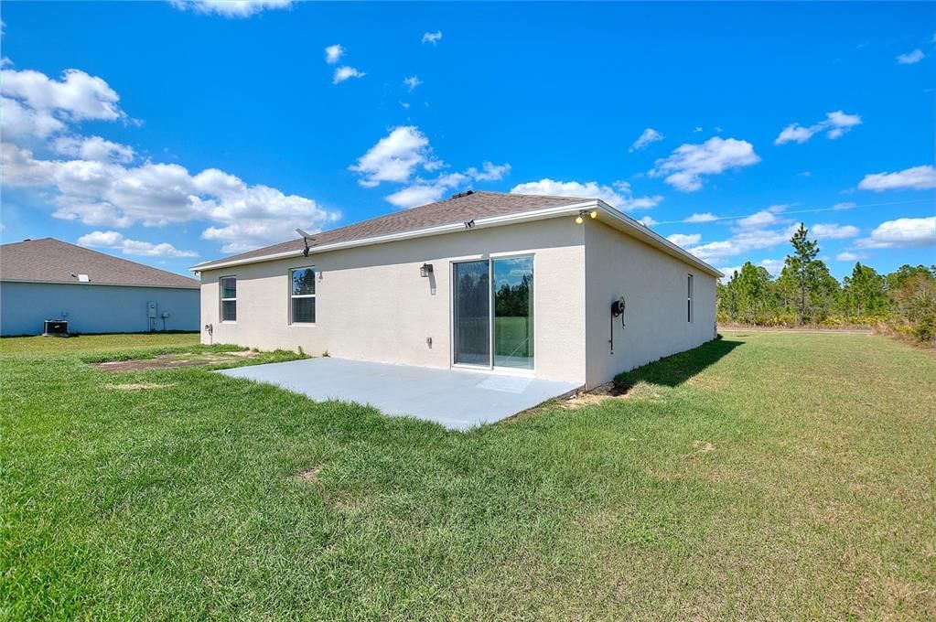 En Venta: $335,000 (4 camas, 2 baños, 1865 Pies cuadrados)