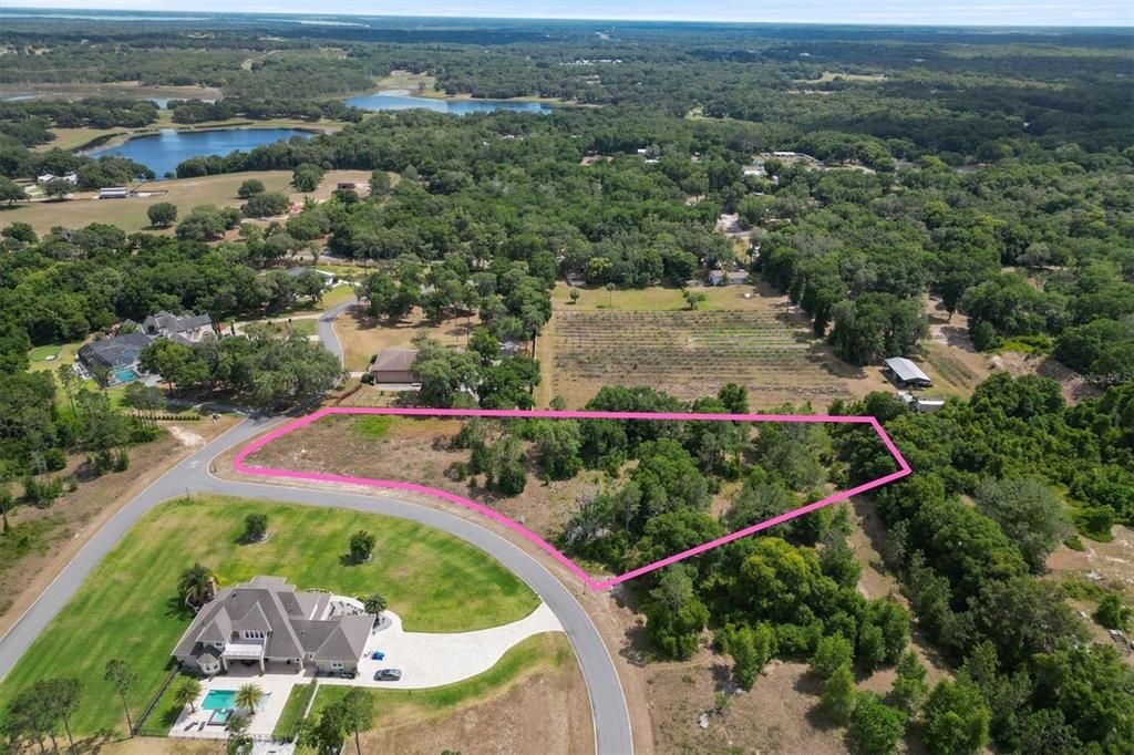 待售: $139,900 (2.42 acres)