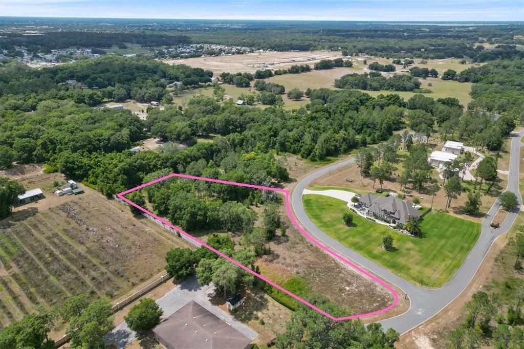 待售: $139,900 (2.42 acres)