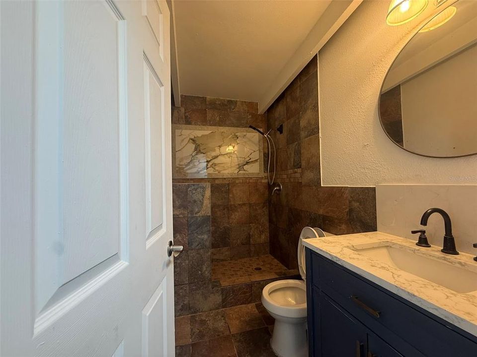 На продажу: $269,900 (3 спален, 2 ванн, 1574 Квадратных фут)