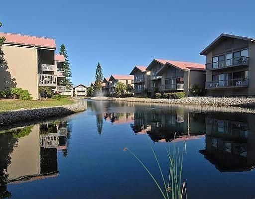 Недавно продано: $660,000 (2 спален, 2 ванн, 1352 Квадратных фут)