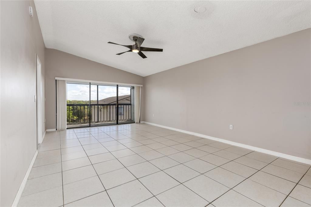 For Sale: $140,000 (3 beds, 2 baths, 1118 Square Feet)