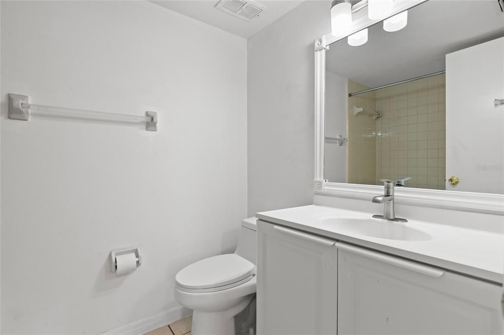 For Sale: $140,000 (3 beds, 2 baths, 1118 Square Feet)