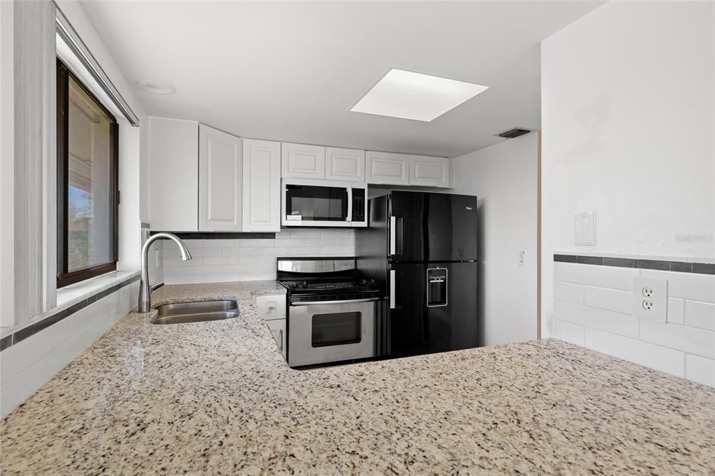 For Sale: $140,000 (3 beds, 2 baths, 1118 Square Feet)