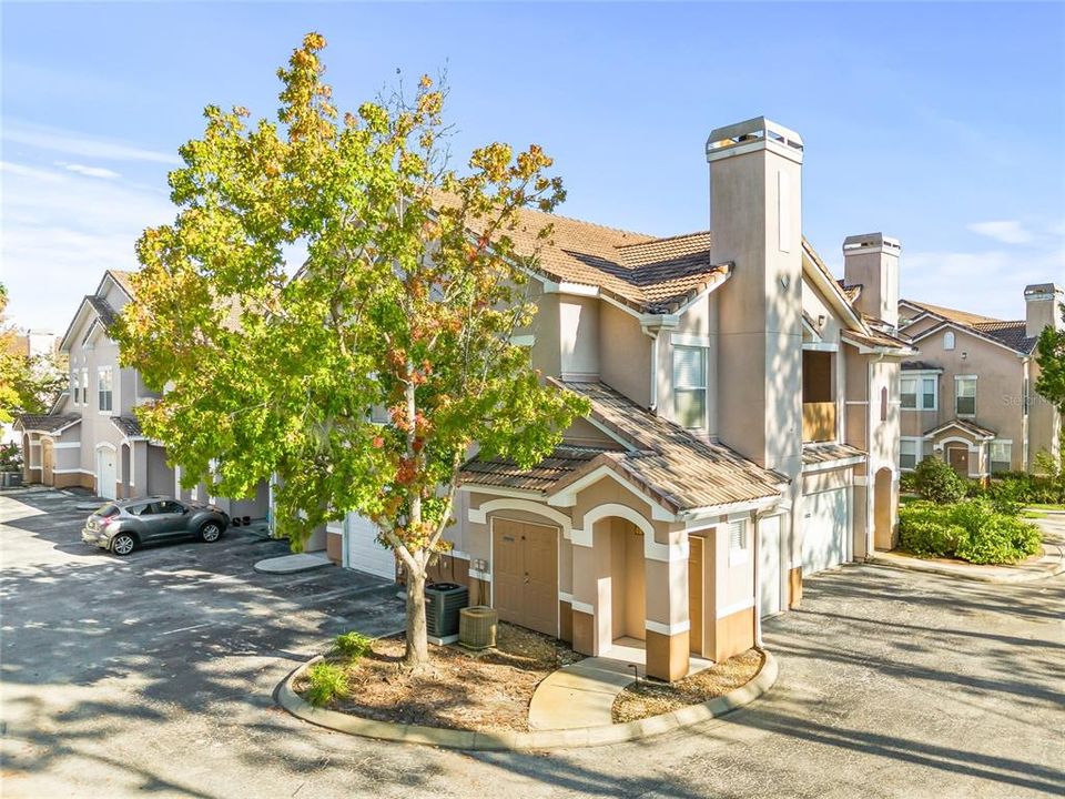 Active With Contract: $1,875 (2 beds, 2 baths, 1175 Square Feet)