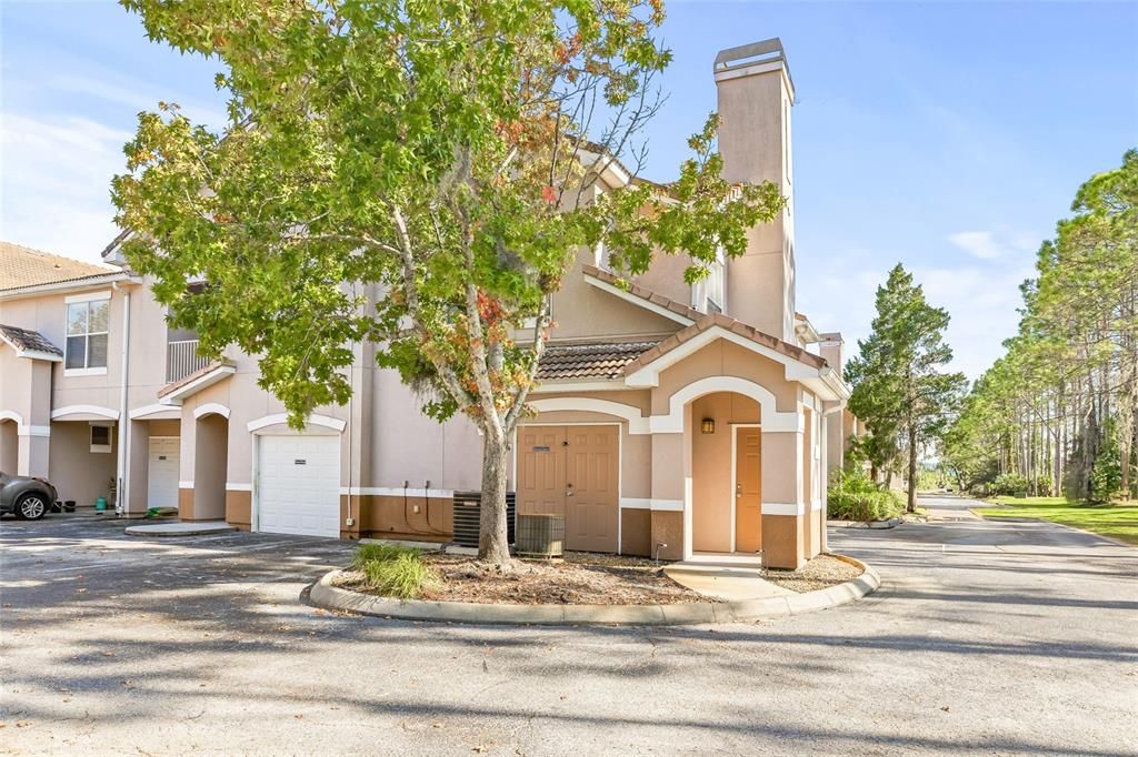 Active With Contract: $1,875 (2 beds, 2 baths, 1175 Square Feet)