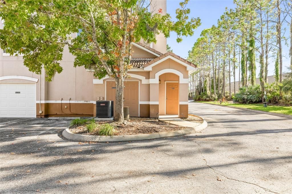 Active With Contract: $1,875 (2 beds, 2 baths, 1175 Square Feet)