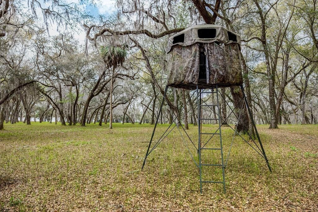 For Sale: $2,693,000 (158.00 acres)