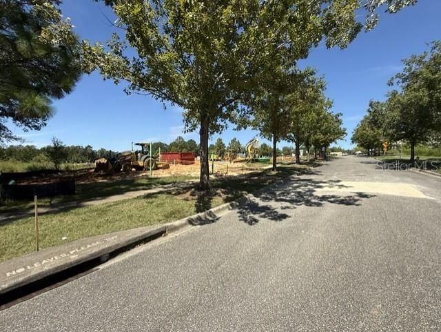 待售: $2,500,000 (2.13 acres)
