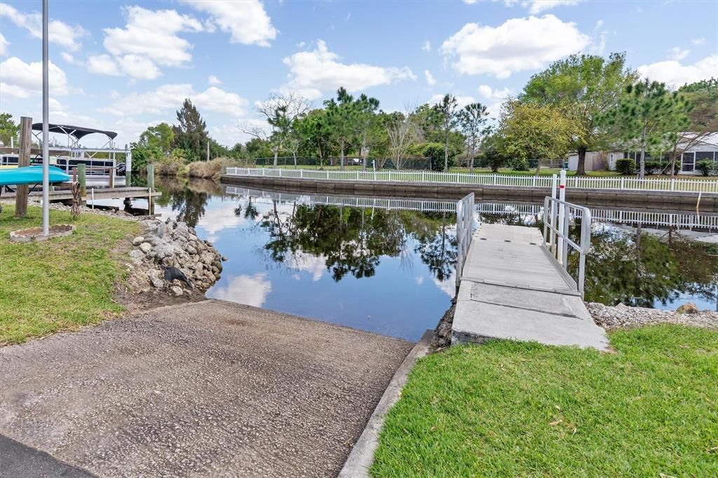 На продажу: $119,777 (2 спален, 2 ванн, 1008 Квадратных фут)