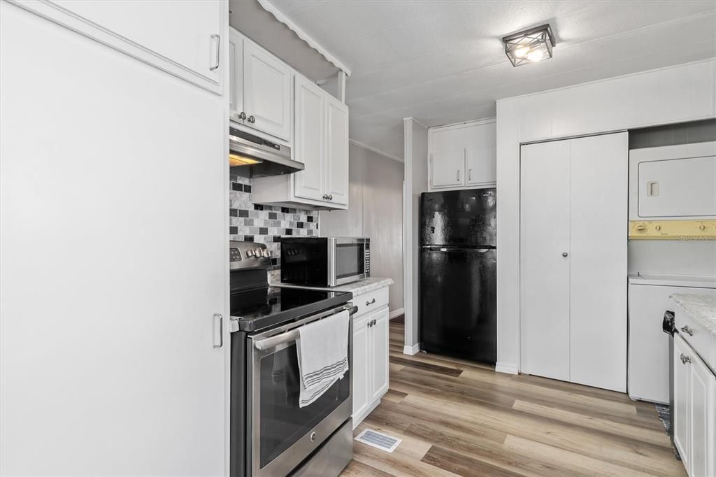 На продажу: $119,777 (2 спален, 2 ванн, 1008 Квадратных фут)