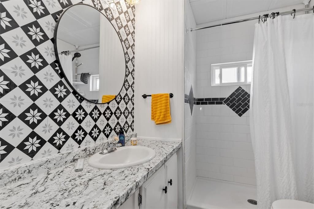 На продажу: $119,777 (2 спален, 2 ванн, 1008 Квадратных фут)