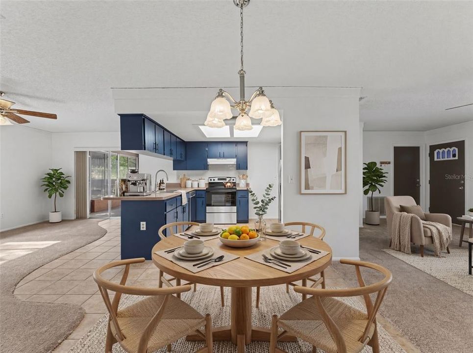 Active With Contract: $279,900 (3 beds, 2 baths, 1492 Square Feet)